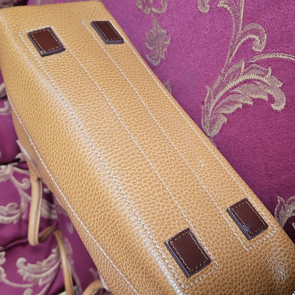 TOD'S  Leather Shoulder Bag - Picture 5 of 14